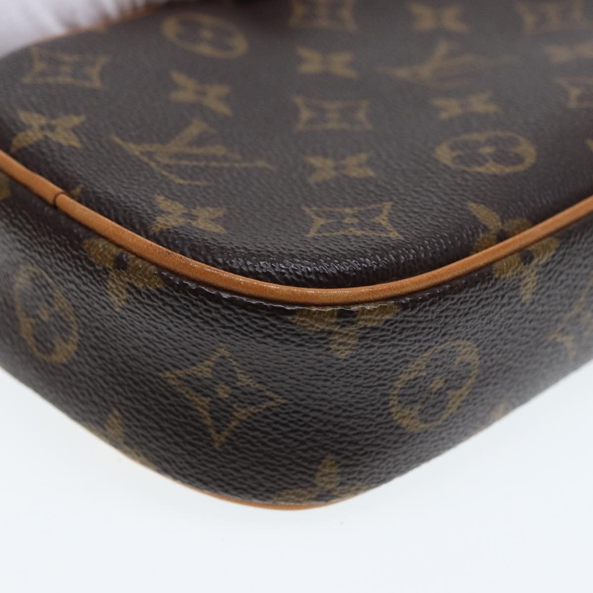 Louis Vuitton Pochette Gange Monogram Canvas Brown Canvas Clutche & Pouche Bag (Pre-Owned)