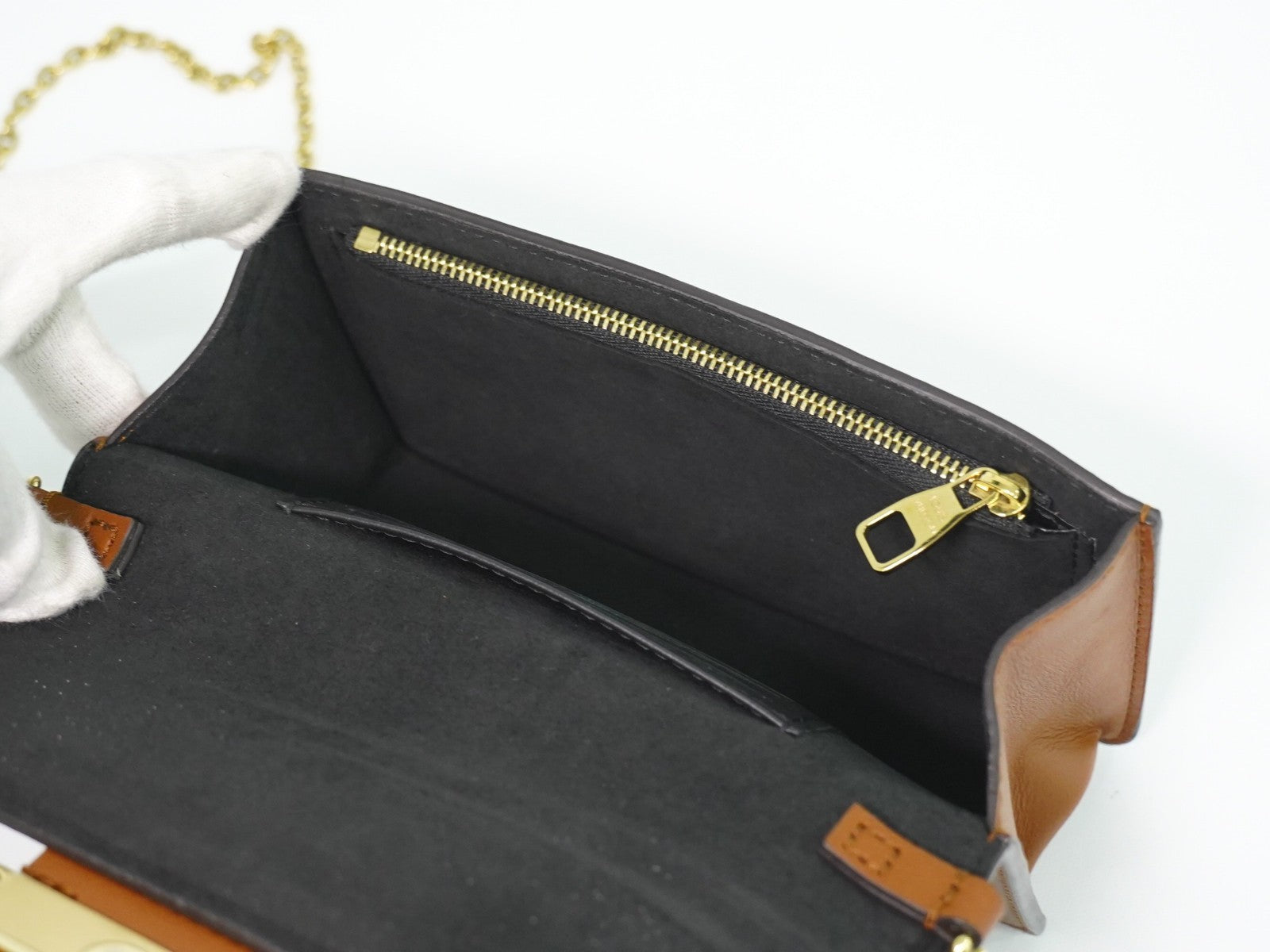 Louis Vuitton Dauphine Reverse Monogram Canvas Brown Canvas Shoulder Bag Bag (Pre-Owned)