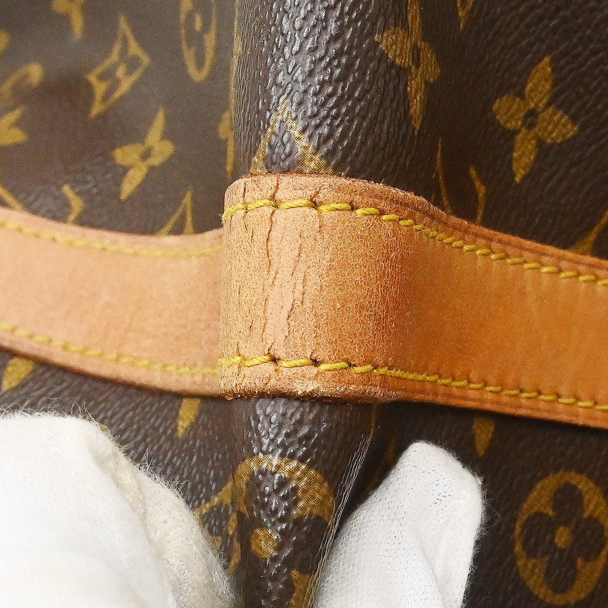 Louis Vuitton Keepall Monogram Canvas Brown Canvas Travel Bag Bag (Pre-Owned)