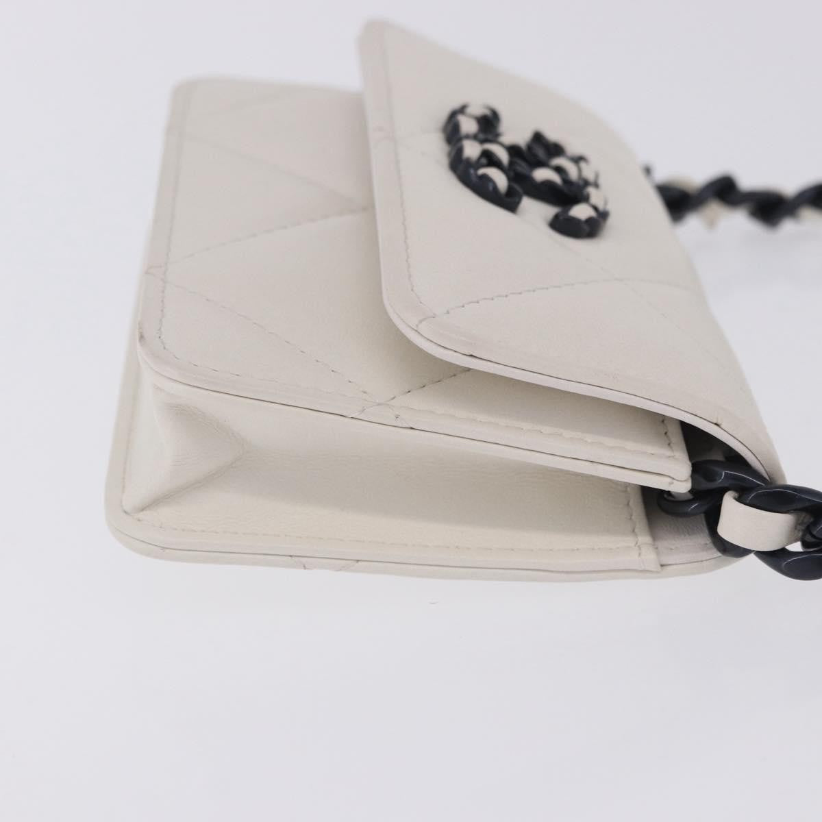 Chanel 19 Flap Coin Purse Belt Quilted Lambskin White Leather Clutche & Pouche Bag (Pre-Owned)