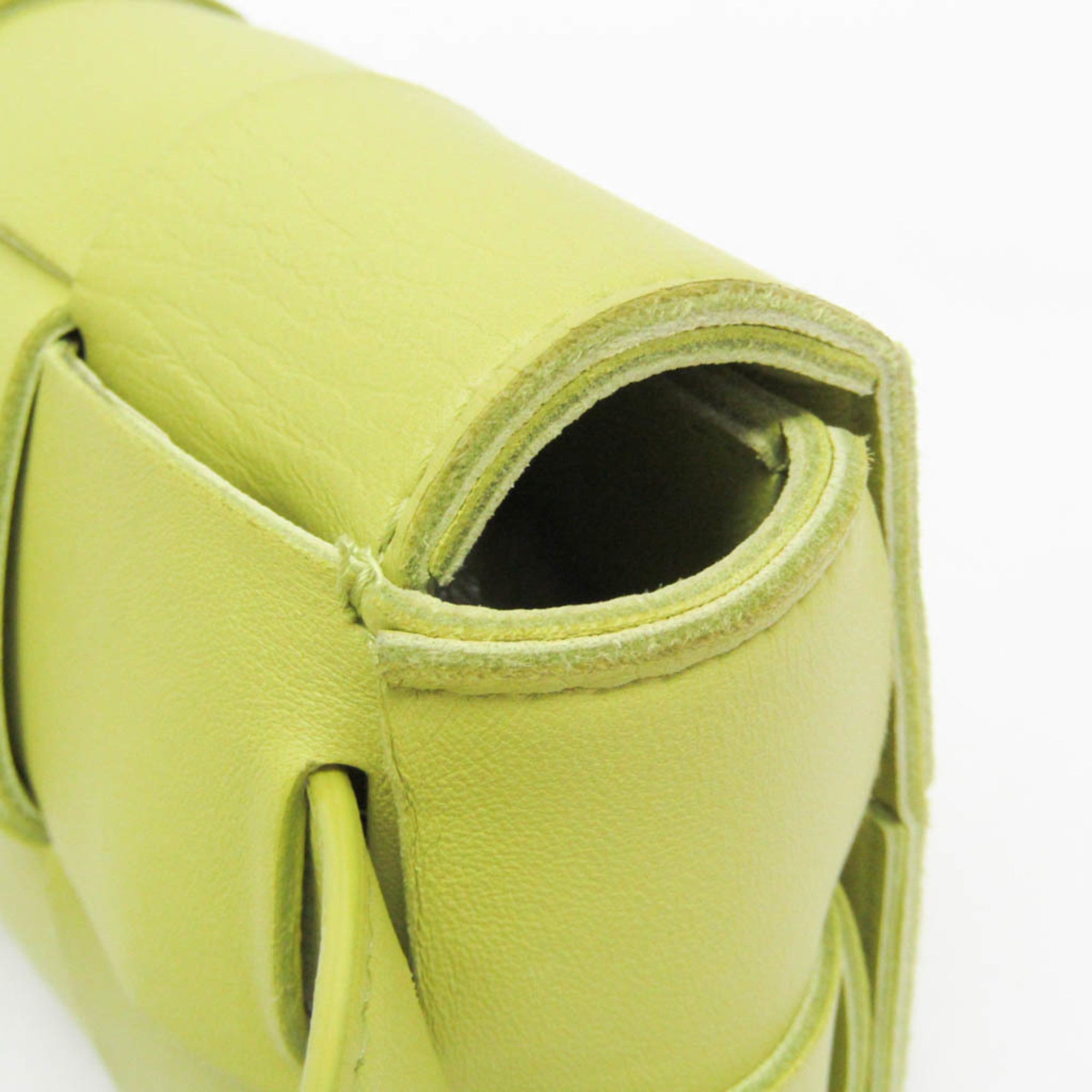 Bottega Veneta Cassette Leather Green Leather Clutche & Pouche Bag (Pre-Owned)