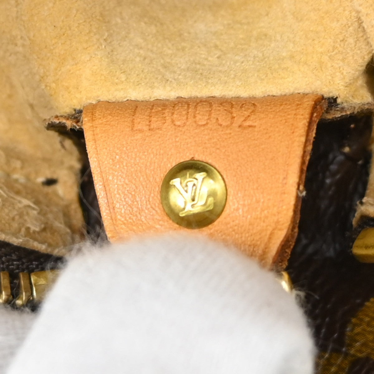 Louis Vuitton Monogram Looping Monogram Canvas Brown Canvas Shoulder Bag Bag (Pre-Owned)