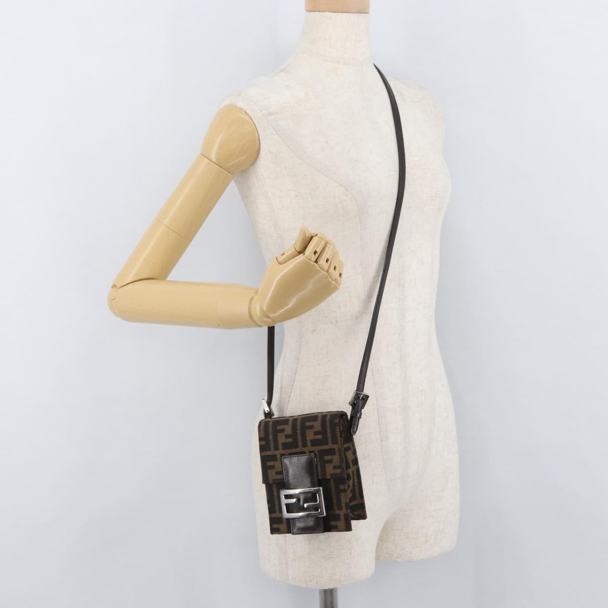 Fendi Baguette Zucca Canvas Brown Canvas Handbag (Pre-Owned)