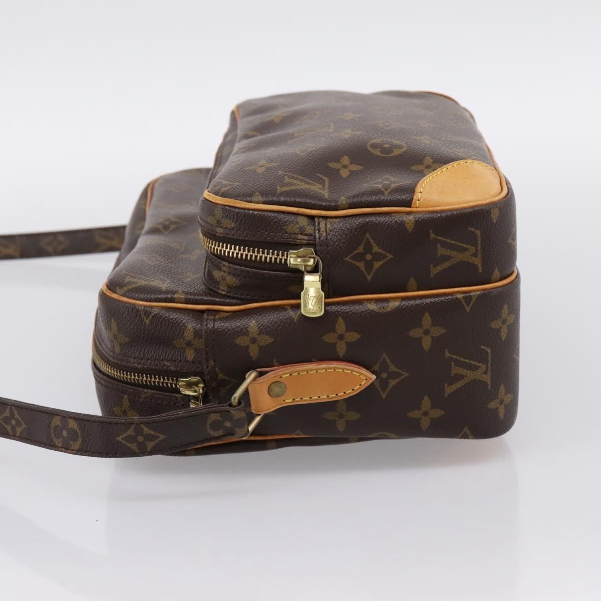 Louis Vuitton Nil Shoulder Bag Monogram Canvas Brown Canvas Shoulder Bag Bag (Pre-Owned)
