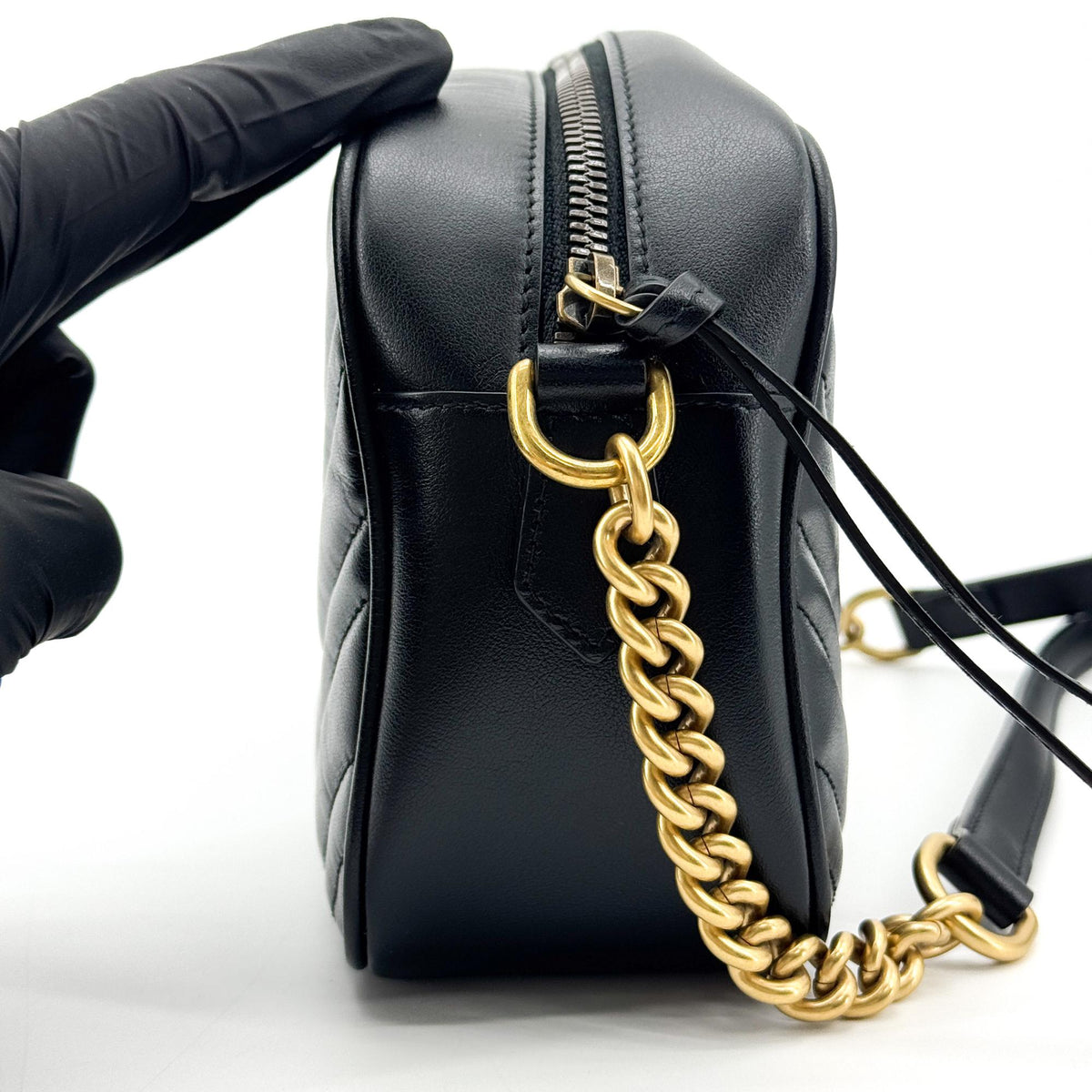 Gucci Gg Marmont Chain Matelasse Leather Black Leather Crossbody Bag Bag (Pre-Owned)