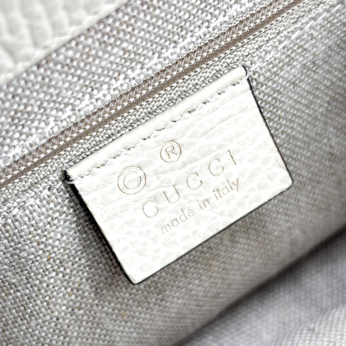 Gucci Interlocking Leather Beige Leather Shoulder Bag Bag (Pre-Owned)