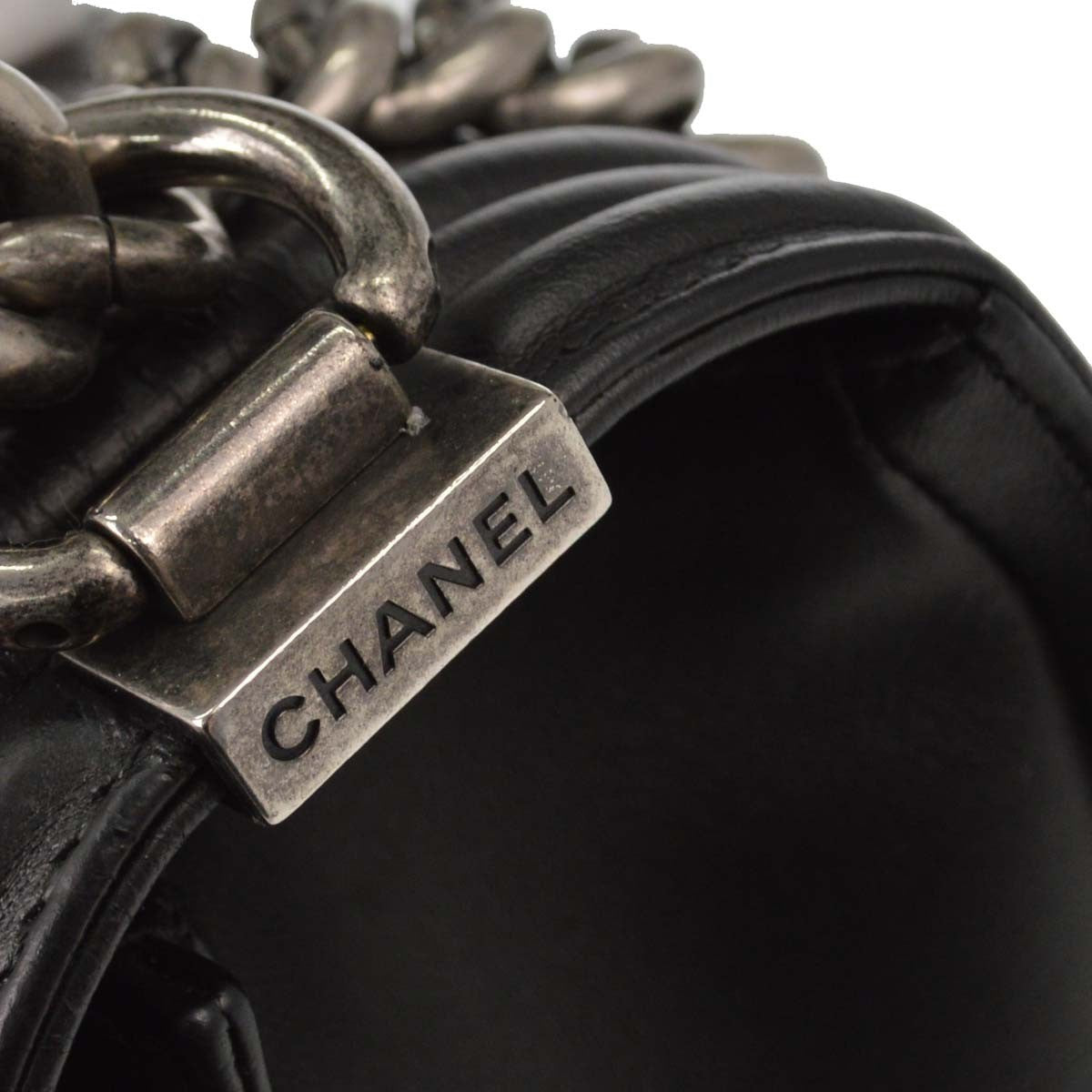 Chanel Boy Flap Quilted Lambskin Black Leather Handbag (Pre-Owned)