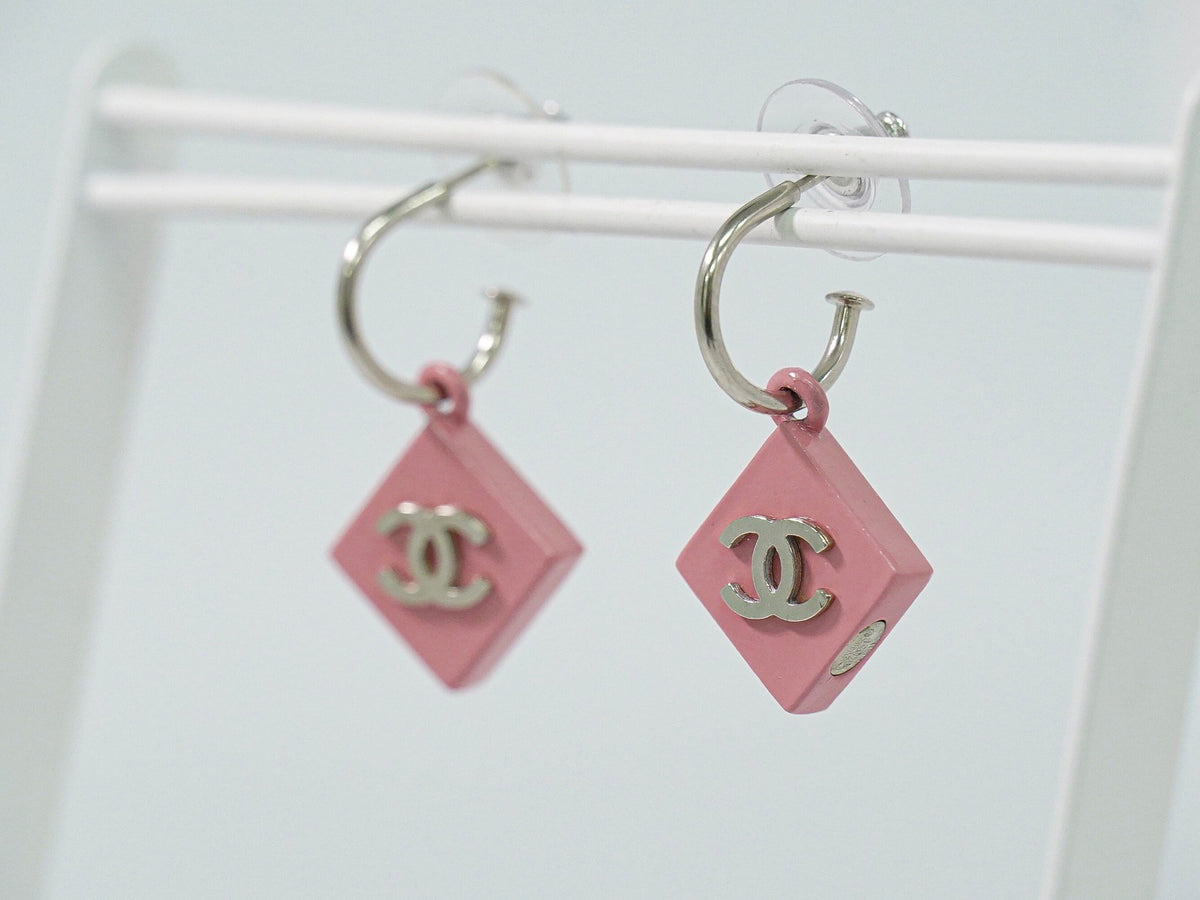 Chanel Vintage Cc Square Drop Metal With Enamel And Lace Silver Metal Earrings Jewelry (Pre-Owned)