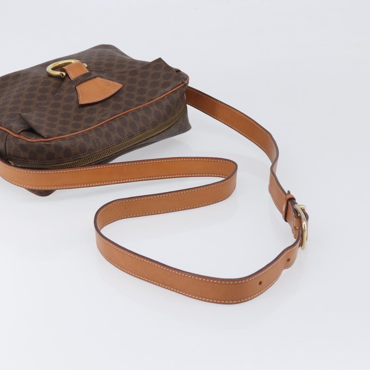 Celine Vintage Macadam Circle Logo Canvas And Leather Brown Pvc Shoulder Bag Bag (Pre-Owned)