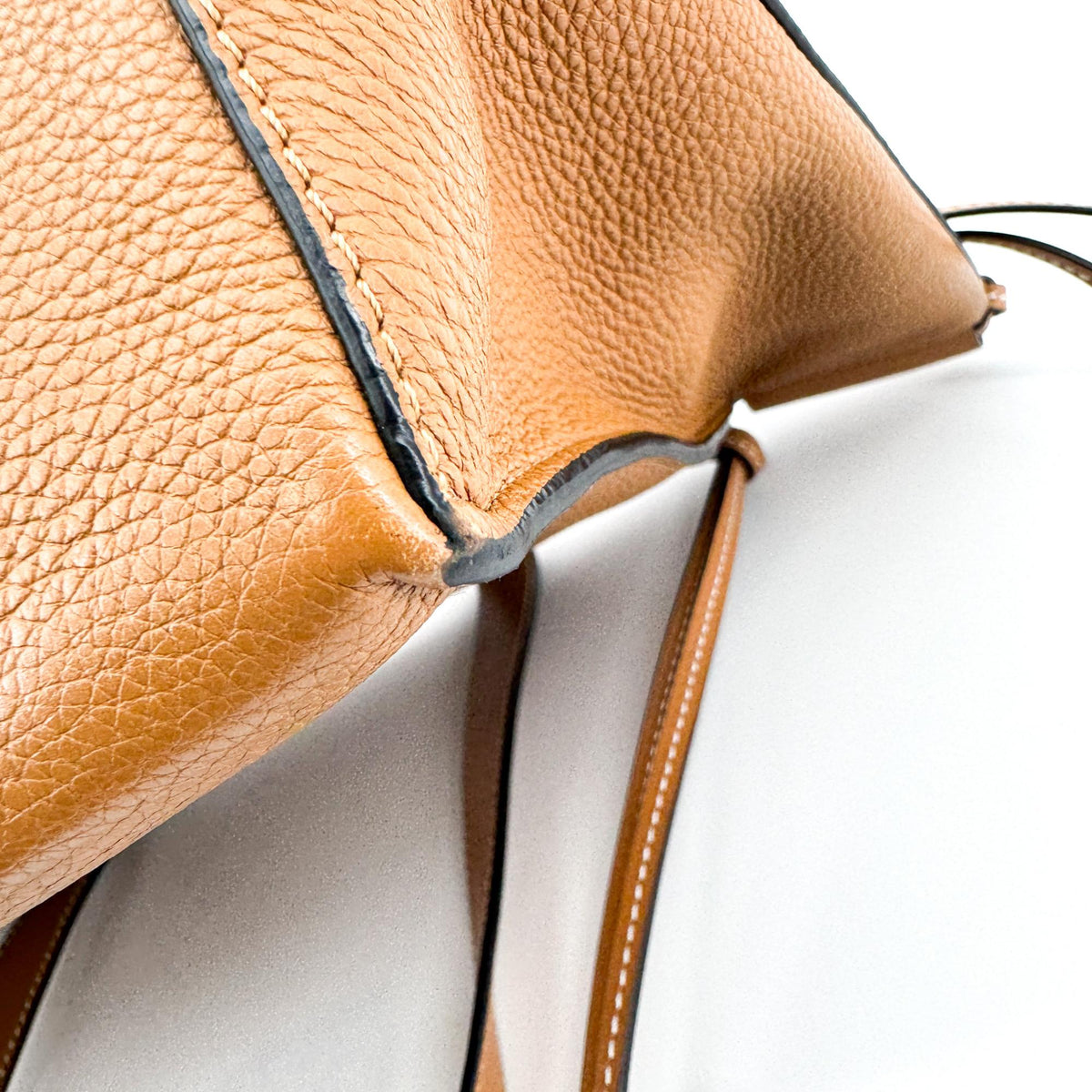 Loewe Cushion Leather Brown Leather Tote Bag Bag (Pre-Owned)