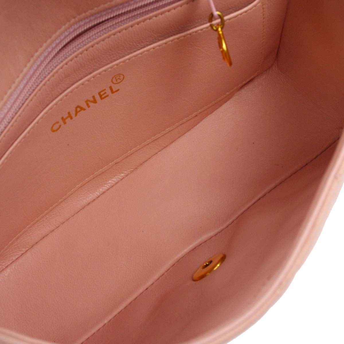 Chanel Vintage Diana Flap Quilted Lambskin Pink Leather Shoulder Bag Bag (Pre-Owned)