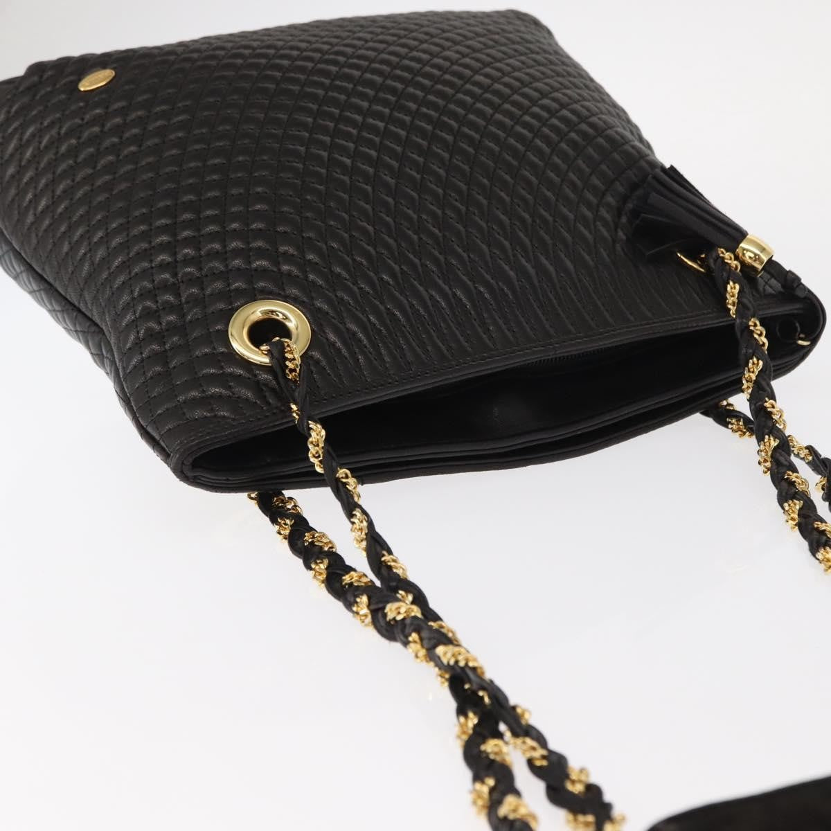 Bally Vintage Chain Quilted Leather Black Leather Shoulder Bag Bag (Pre-Owned)