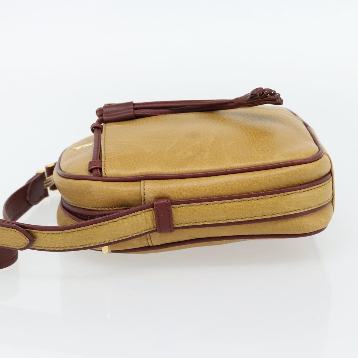 Cartier Tasseled Must De Cartier Leather Yellow Leather Shoulder Bag Bag (Pre-Owned)