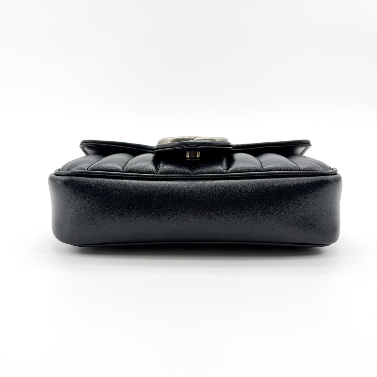 Gucci Gg Marmont Patent Black Leather Shoulder Bag Bag (Pre-Owned)