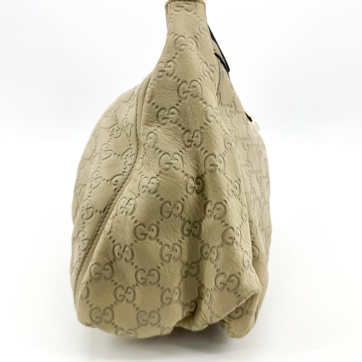 Gucci D Gold Hobo Guccissima Leather Beige Leather Shoulder Bag Bag (Pre-Owned)