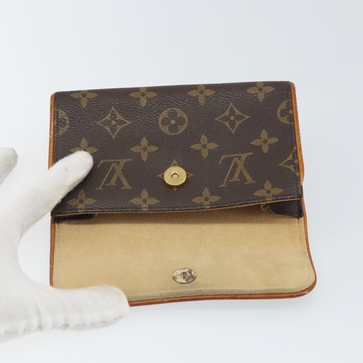 Louis Vuitton Florentine Waist Monogram Canvas Brown Canvas Clutche & Pouche Bag (Pre-Owned)