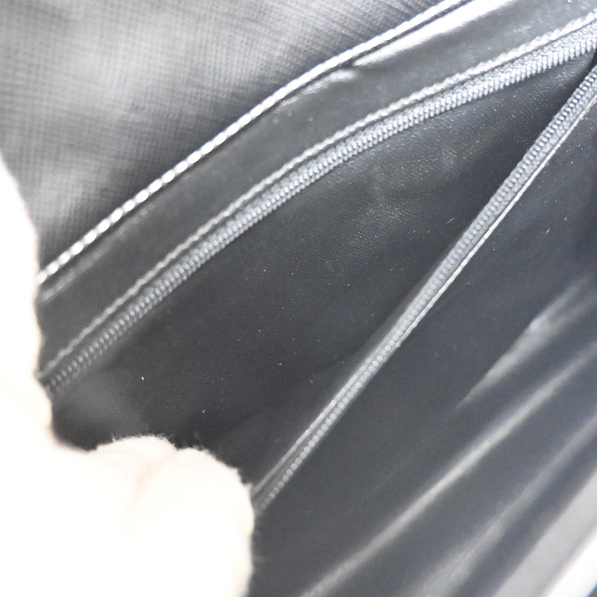Saint Laurent Front Logo Plaque Convertible Clutch Leather Black Leather Clutche & Pouche Bag (Pre-Owned)