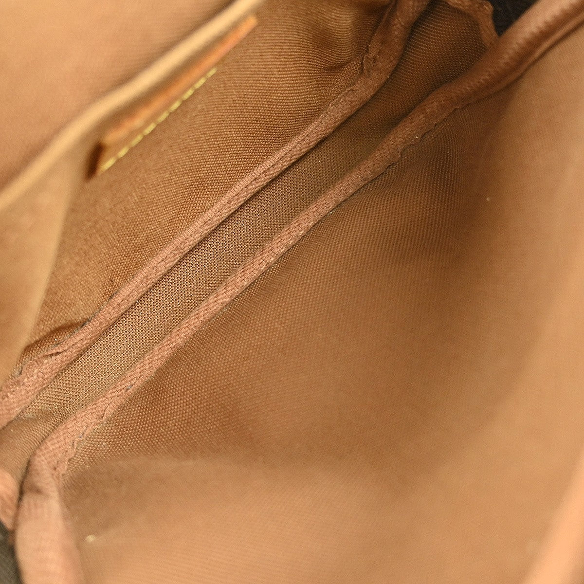 Louis Vuitton Bosphore Waist Monogram Canvas Brown Canvas Clutche & Pouche Bag (Pre-Owned)