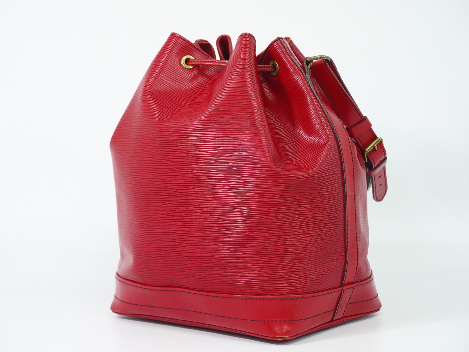 Louis Vuitton Petit Noe Nm Epi Leather Red Leather Shoulder Bag Bag (Pre-Owned)