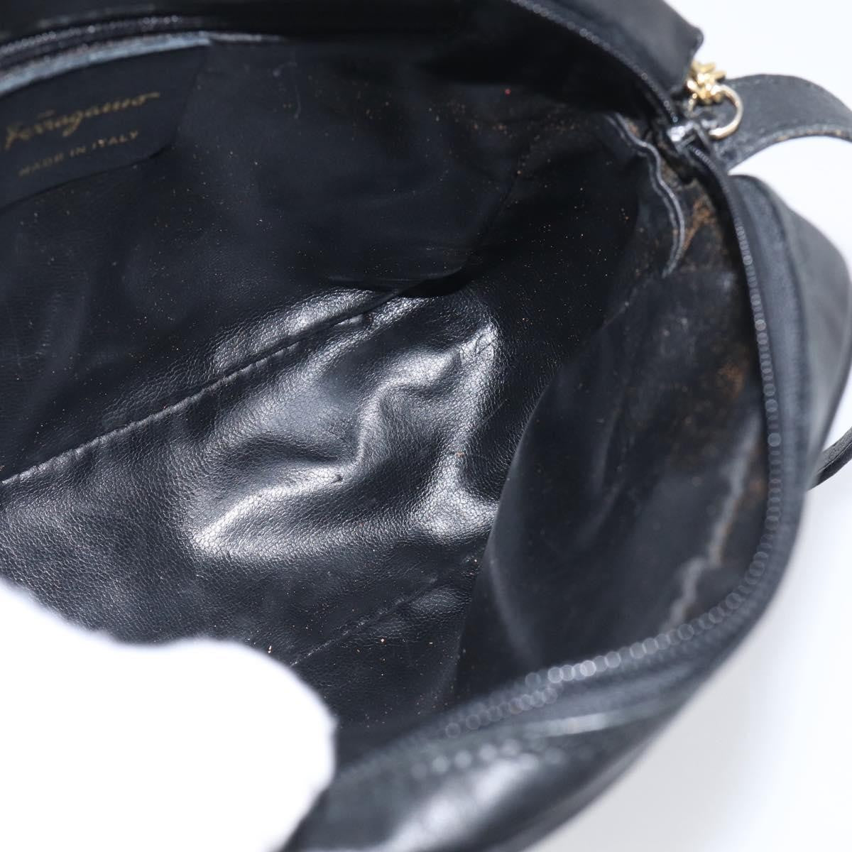 Salvatore Ferragamo Gancini Leather Black Leather Crossbody Bag Bag (Pre-Owned)