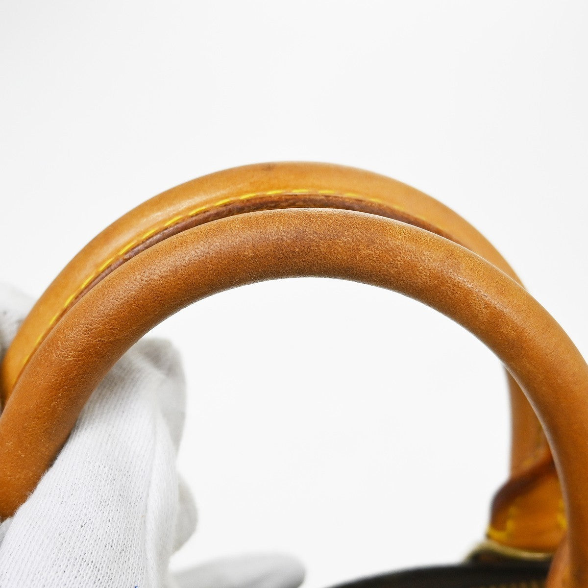 Louis Vuitton Alma Monogram Brown Canvas Handbag (Pre-Owned)