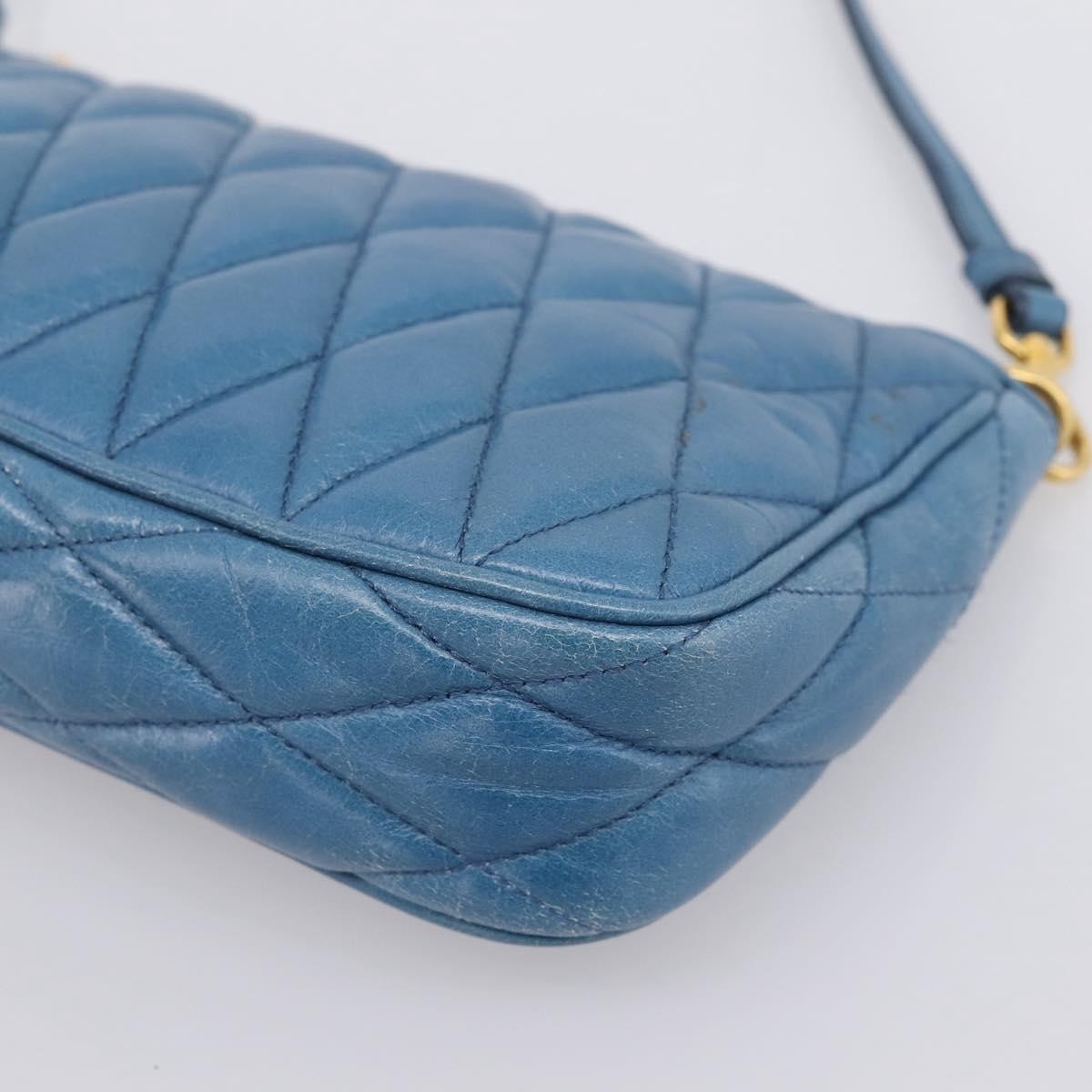 Miu Miu Shoulder Matelasse Leather Blue Leather Shoulder Bag Bag (Pre-Owned)