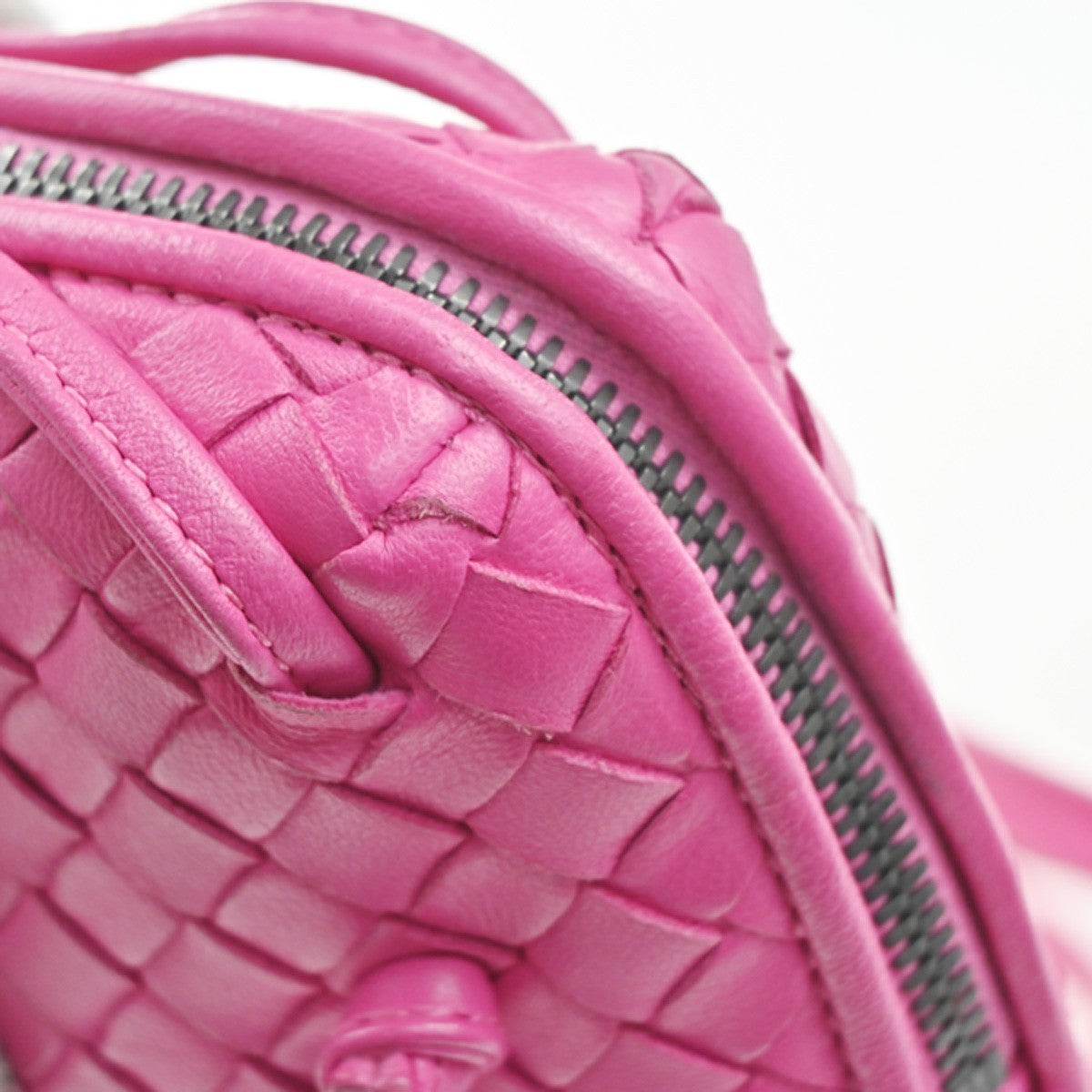 Bottega Veneta Nodini Intrecciato Nappa Pink Leather Shoulder Bag Bag (Pre-Owned)