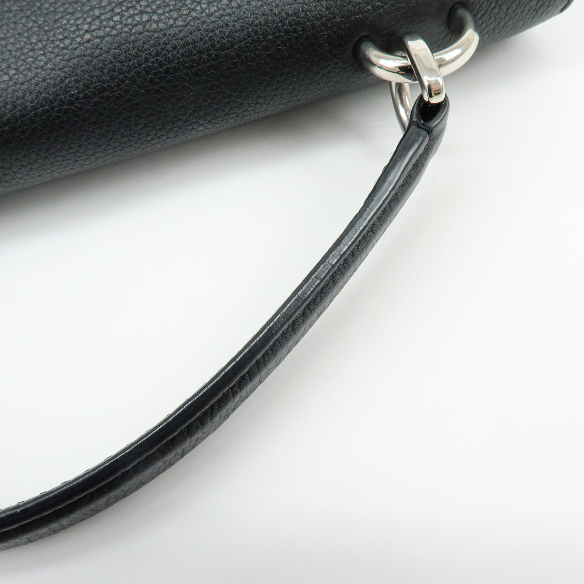 Louis Vuitton Lockme Ever Leather Black Leather Handbag (Pre-Owned)