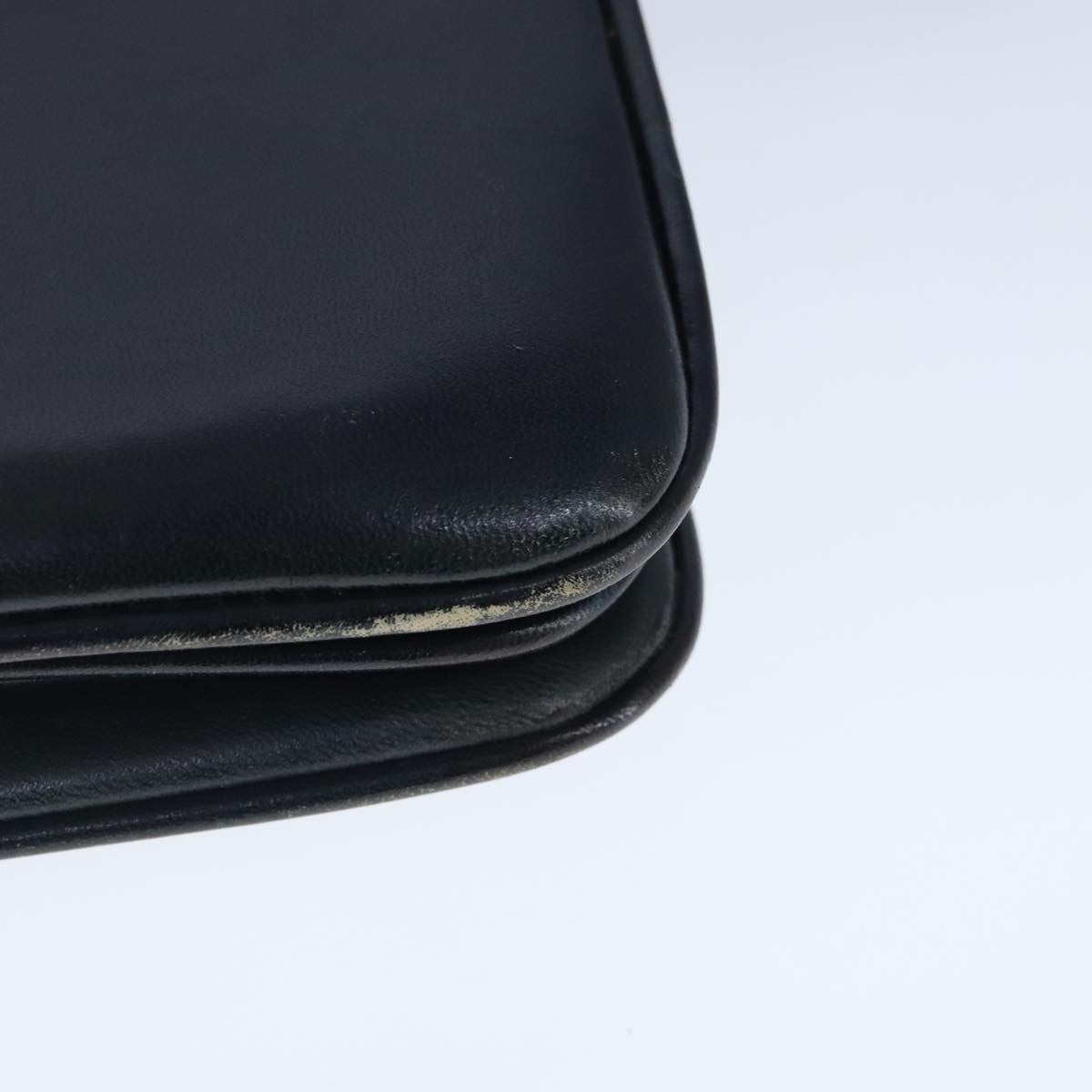 Bally Vintage Leather Black Leather Shoulder Bag Bag (Pre-Owned)