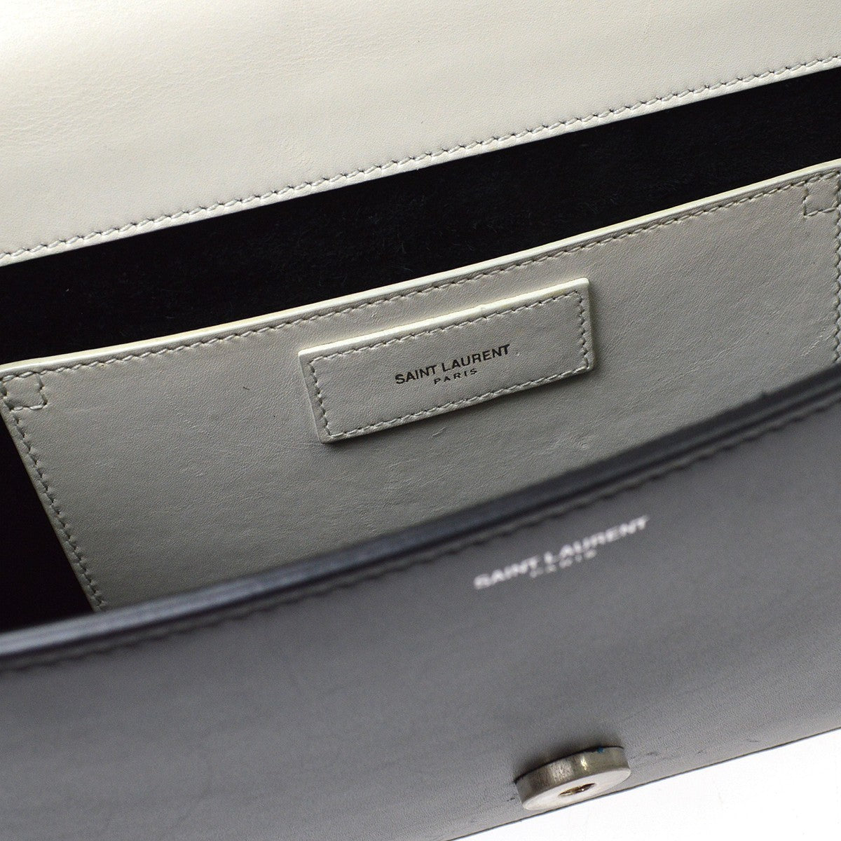 Saint Laurent Betty Leather Black Leather Handbag (Pre-Owned)