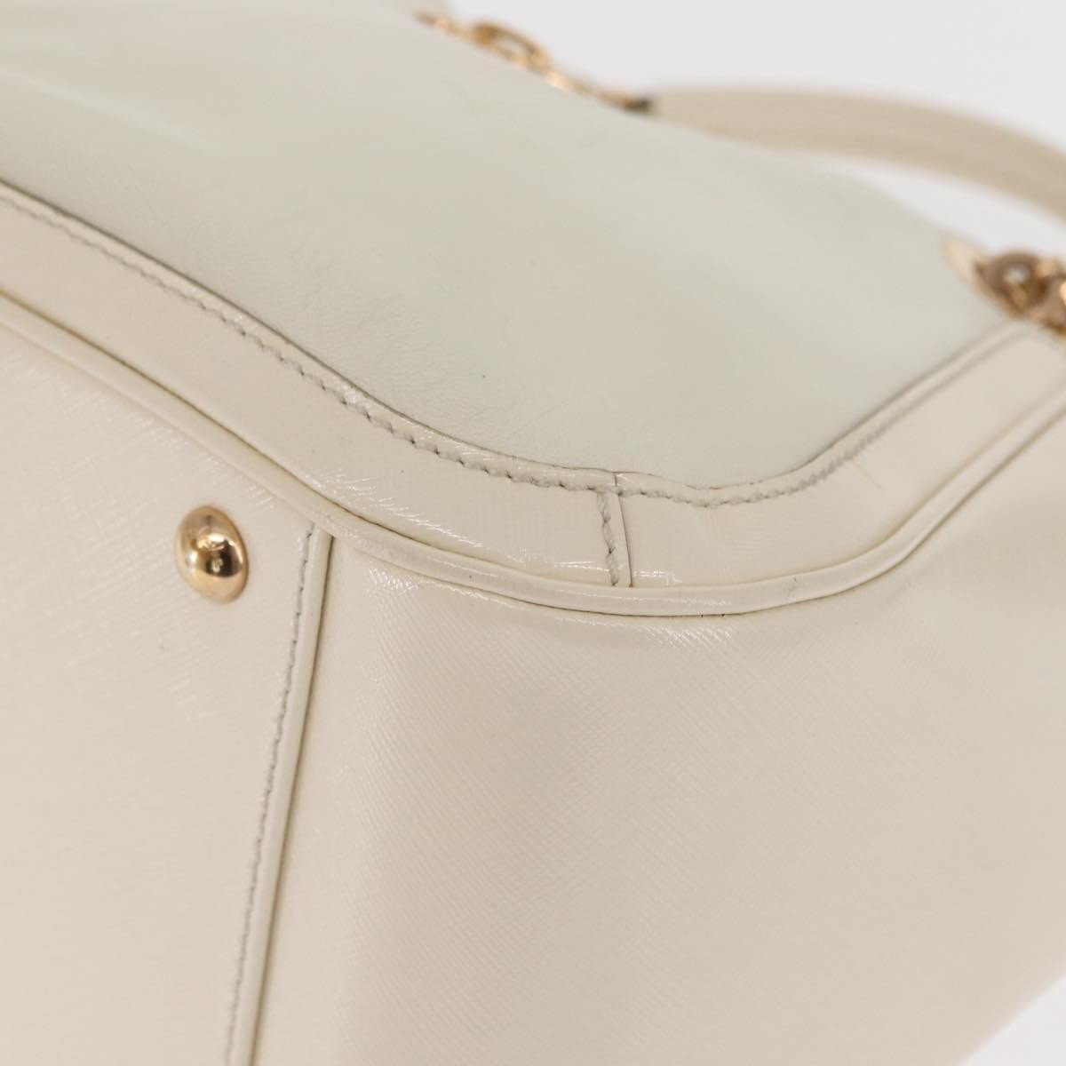 Salvatore Ferragamo Betulla Chain Tote Leather White Leather Handbag (Pre-Owned)