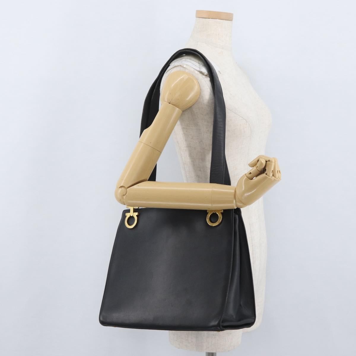 Salvatore Ferragamo Gancini Tote Leather Black Leather Tote Bag Bag (Pre-Owned)