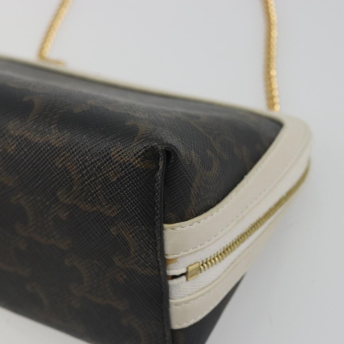 Celine Zip Around Chain Clutch Triomphe Coated Canvas Brown Canvas Clutche & Pouche Bag (Pre-Owned)