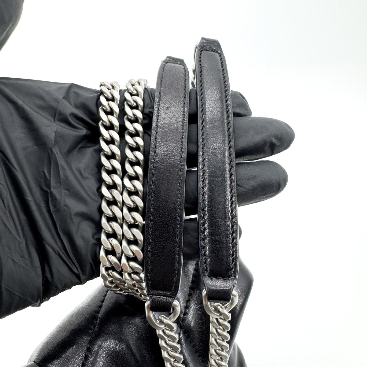 Saint Laurent Loulou Puffer Quilted Leather Black Leather Shoulder Bag Bag (Pre-Owned)