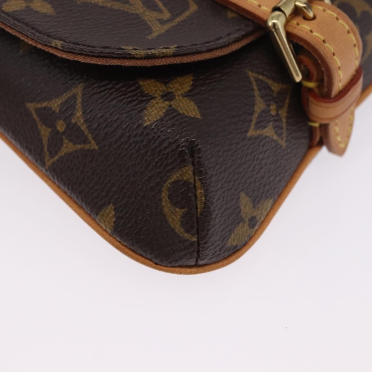 Louis Vuitton Marelle Waist Monogram Canvas Brown Canvas Handbag (Pre-Owned)