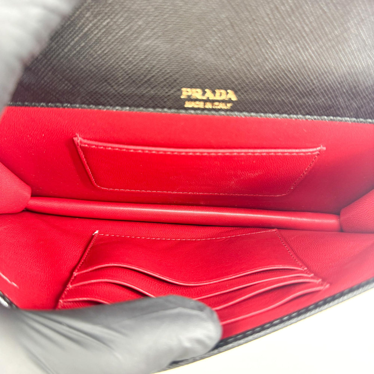 Prada Flap Card Case On Chain Saffiano Leather Black Leather Card Holders Accessory (Pre-Owned)