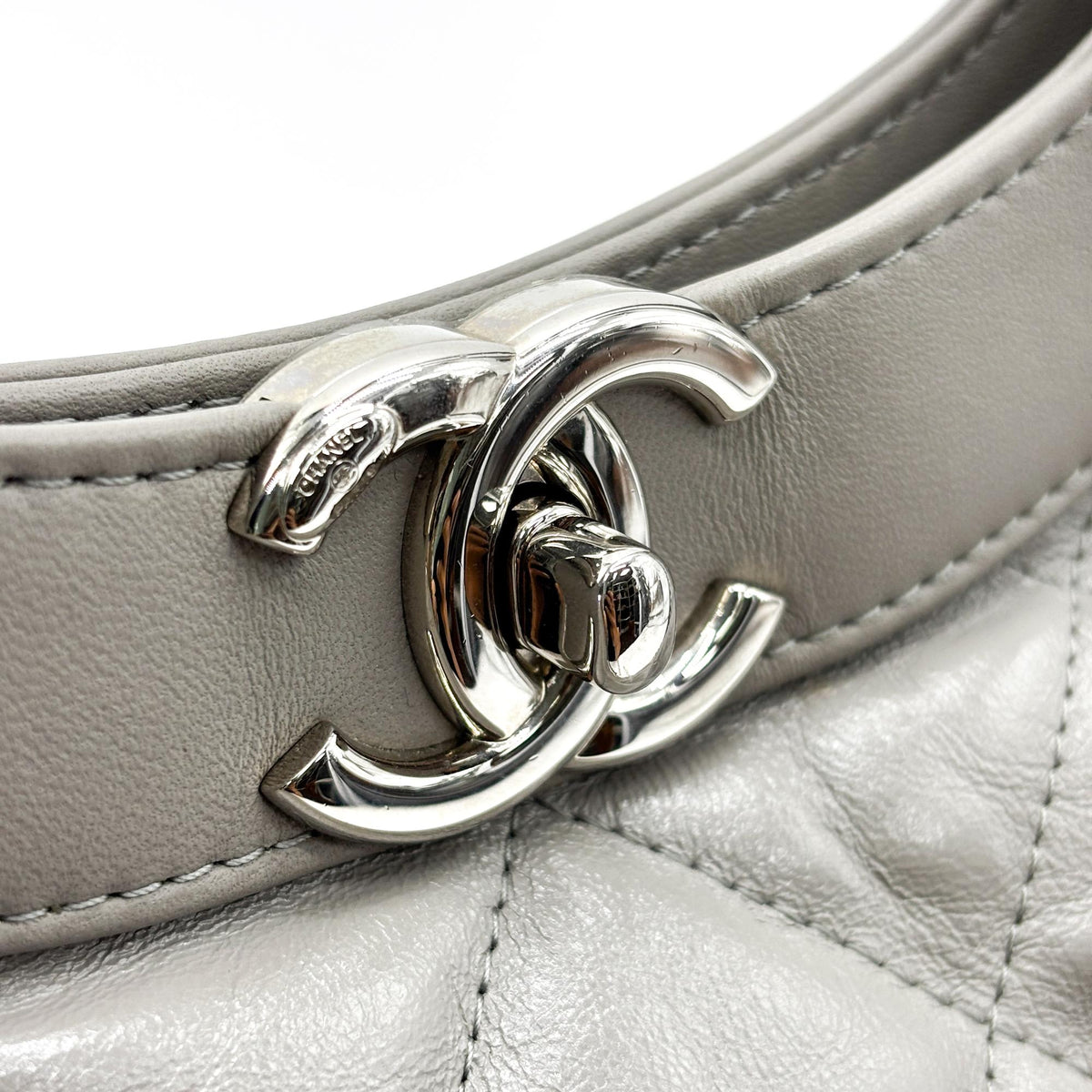 Chanel 31 Shopping Quilted Calfskin Gray Leather Handbag (Pre-Owned)