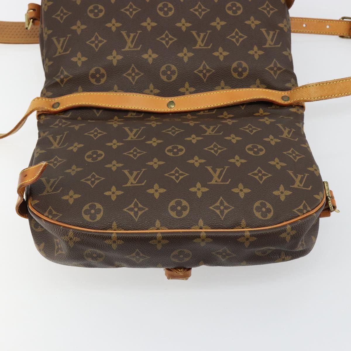 Louis Vuitton Saumur Monogram Canvas Brown Canvas Shoulder Bag Bag (Pre-Owned)