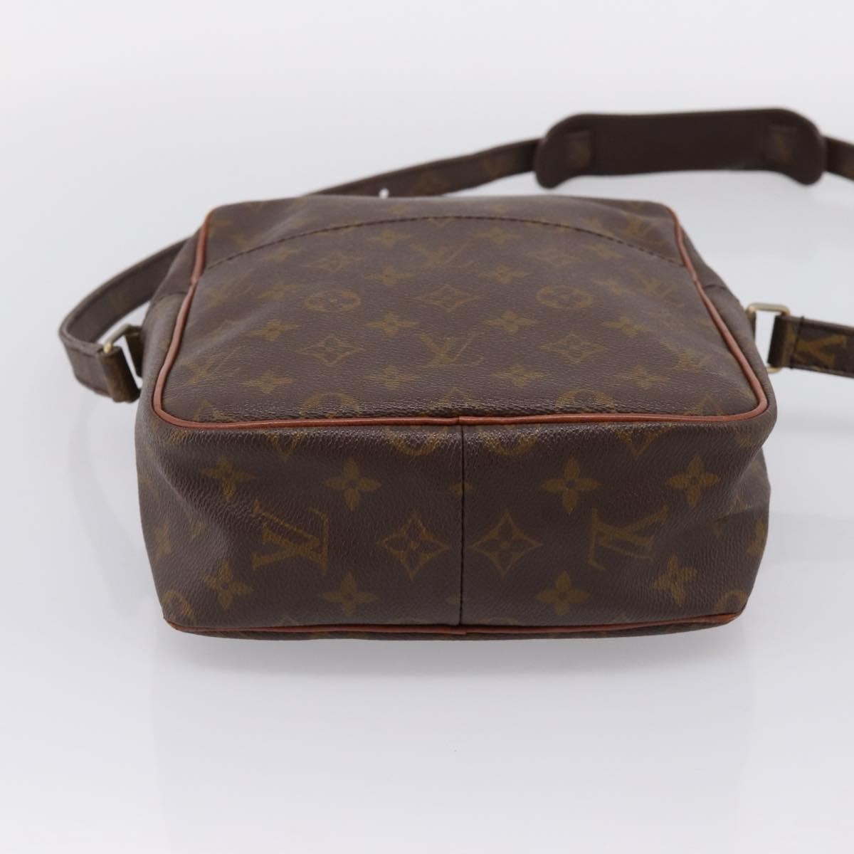 Louis Vuitton Marceau Messenger Monogram Canvas Brown Canvas Shoulder Bag Bag (Pre-Owned)