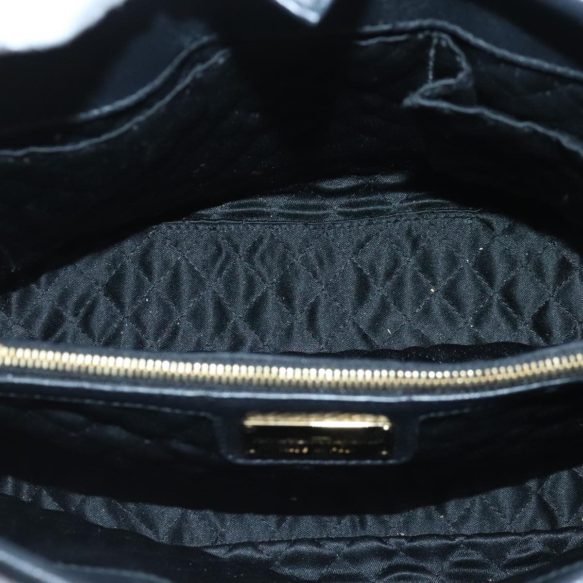 Salvatore Ferragamo Vala Leather Black Leather Handbag (Pre-Owned)