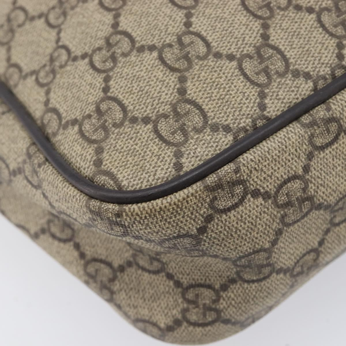 Gucci Front Zip Pocket Messenger Gg Coated Canvas Beige Canvas Shoulder Bag Bag (Pre-Owned)