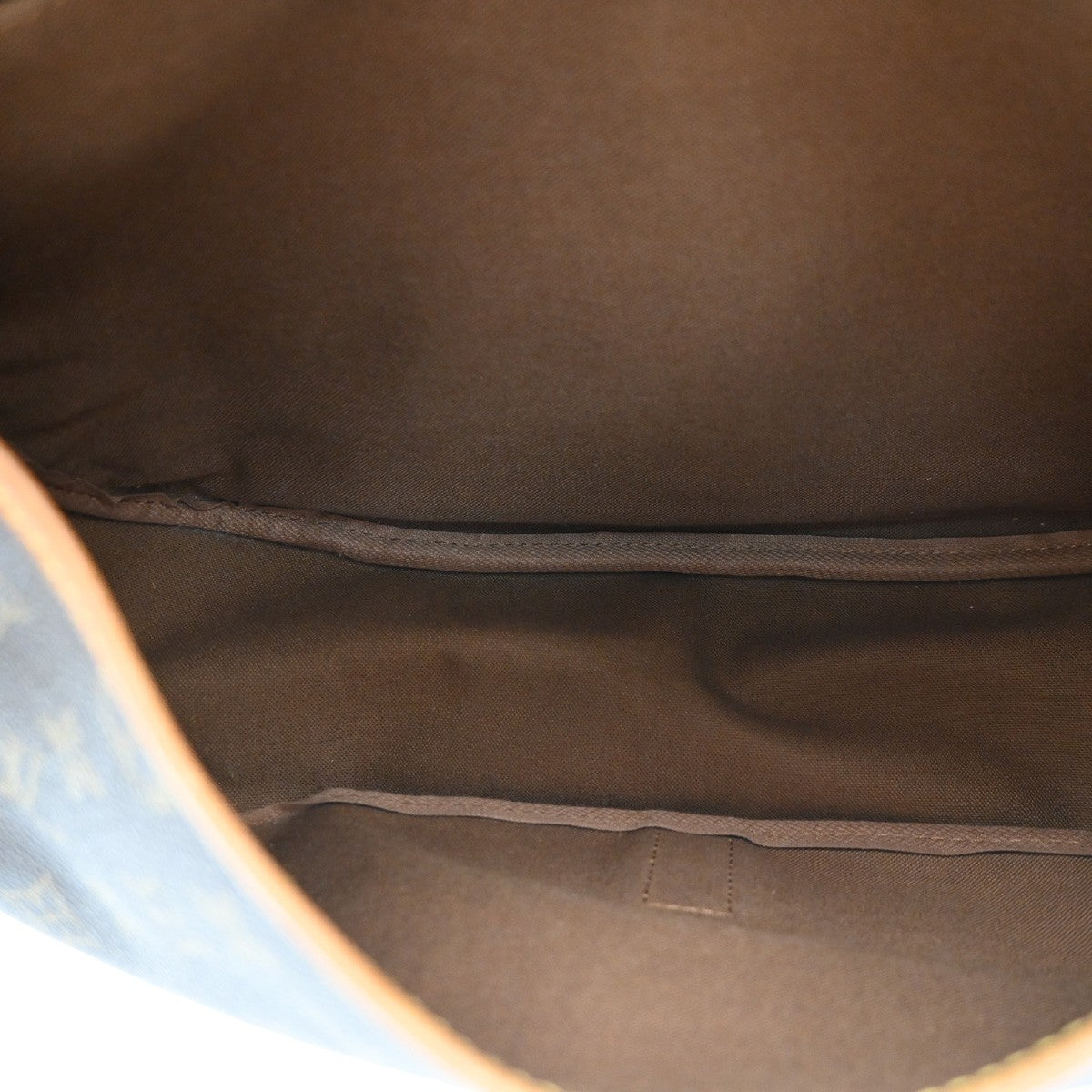 Louis Vuitton Saumur Monogram Canvas Brown Canvas Shoulder Bag Bag (Pre-Owned)