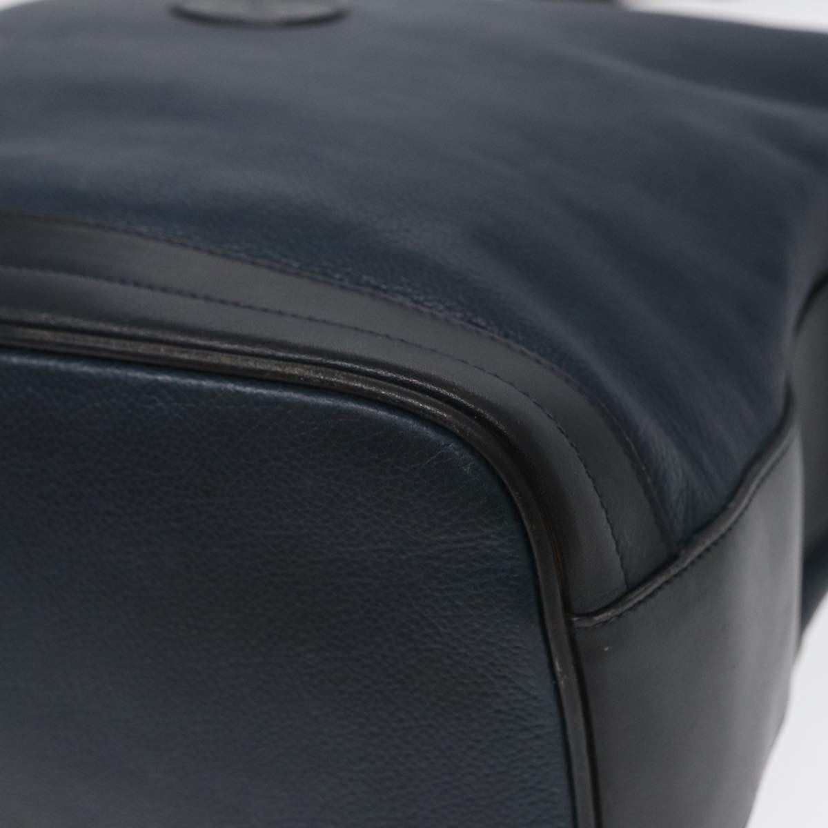 Gucci Vintage Leather Navy Leather Shoulder Bag Bag (Pre-Owned)