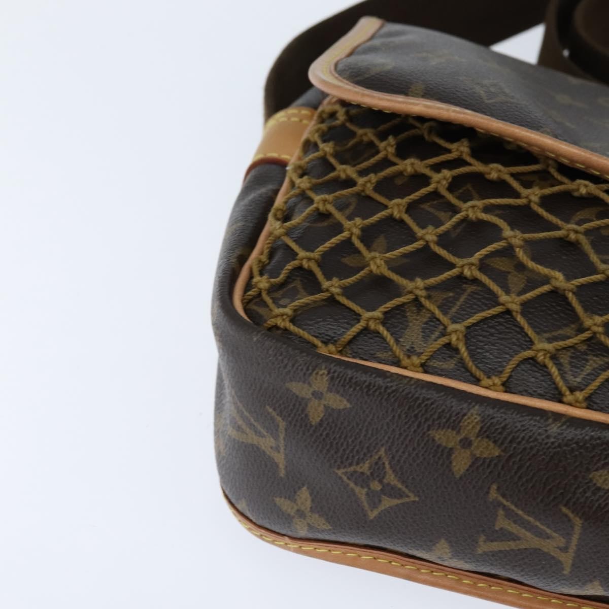 Louis Vuitton Congo Messenger Monogram Canvas Brown Canvas Shoulder Bag Bag (Pre-Owned)