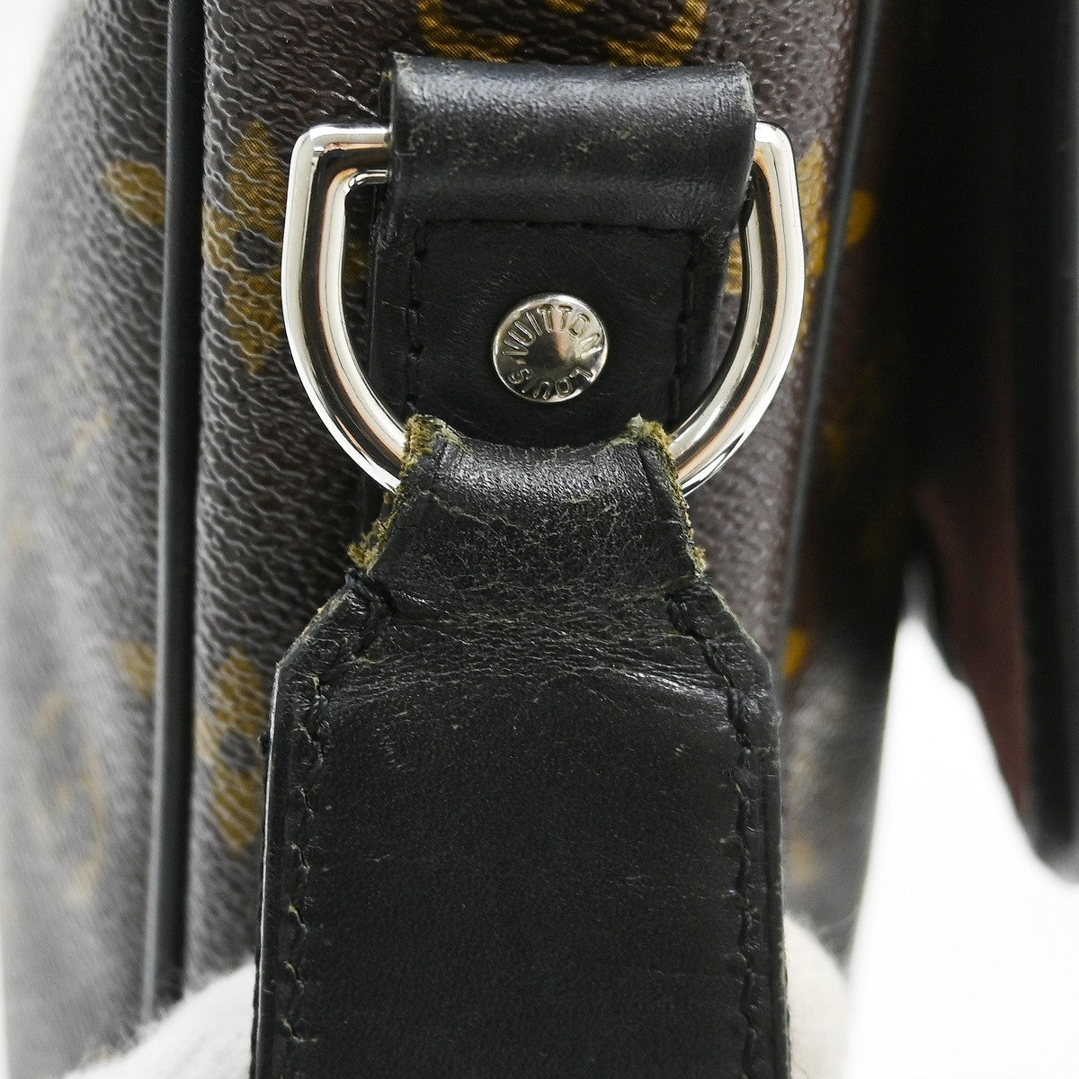 Louis Vuitton Bass Messenger Macassar Monogram Canvas Brown Canvas Shoulder Bag Bag (Pre-Owned)