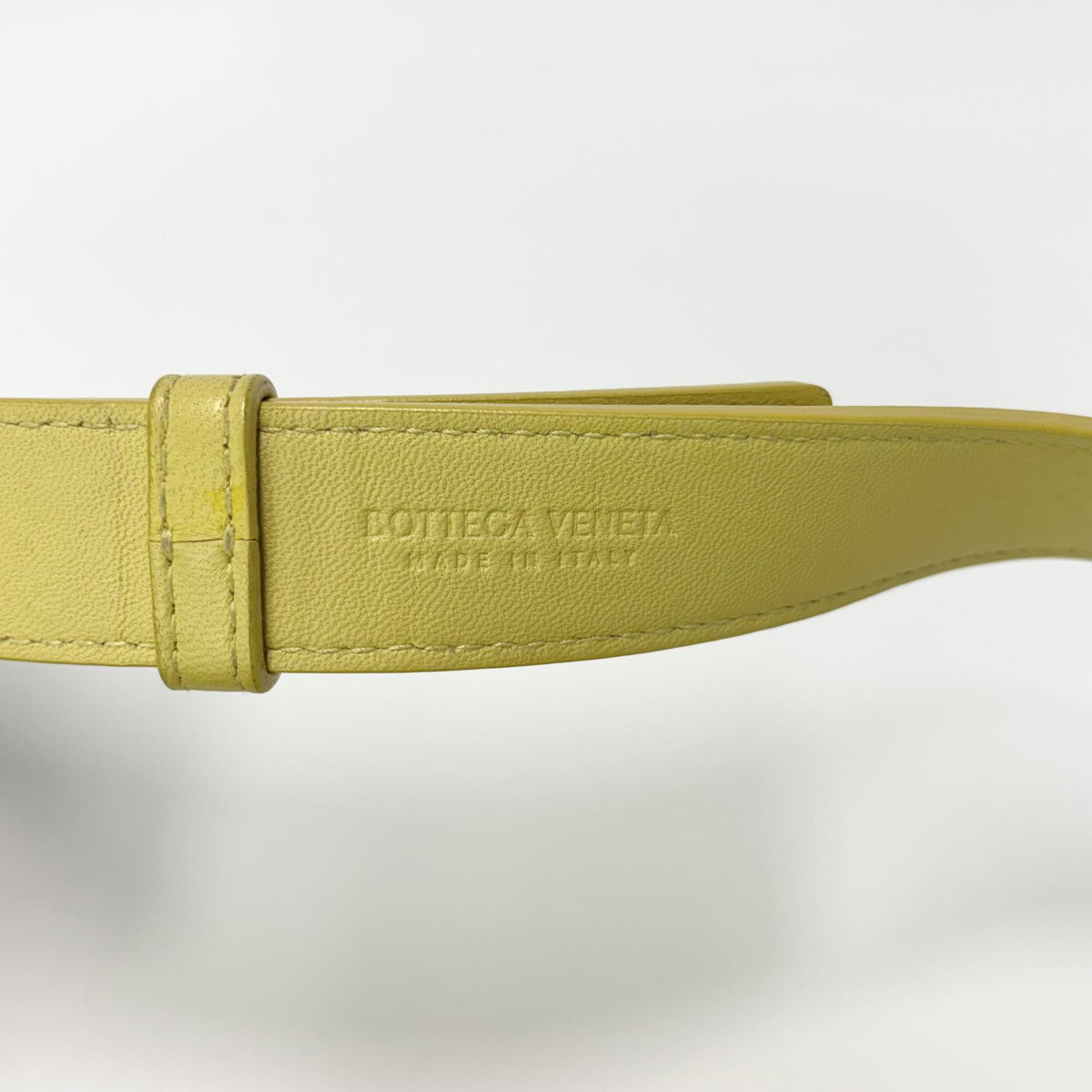 Bottega Veneta Fun Cassette Maxi Intrecciato Leather Yellow Leather Crossbody Bag Bag (Pre-Owned)