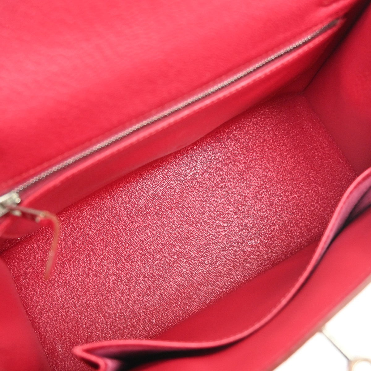 Hermes Kelly Red Chevre De Coromandel With Palladium Hardware Pink Calfskin Handbag (Pre-Owned)