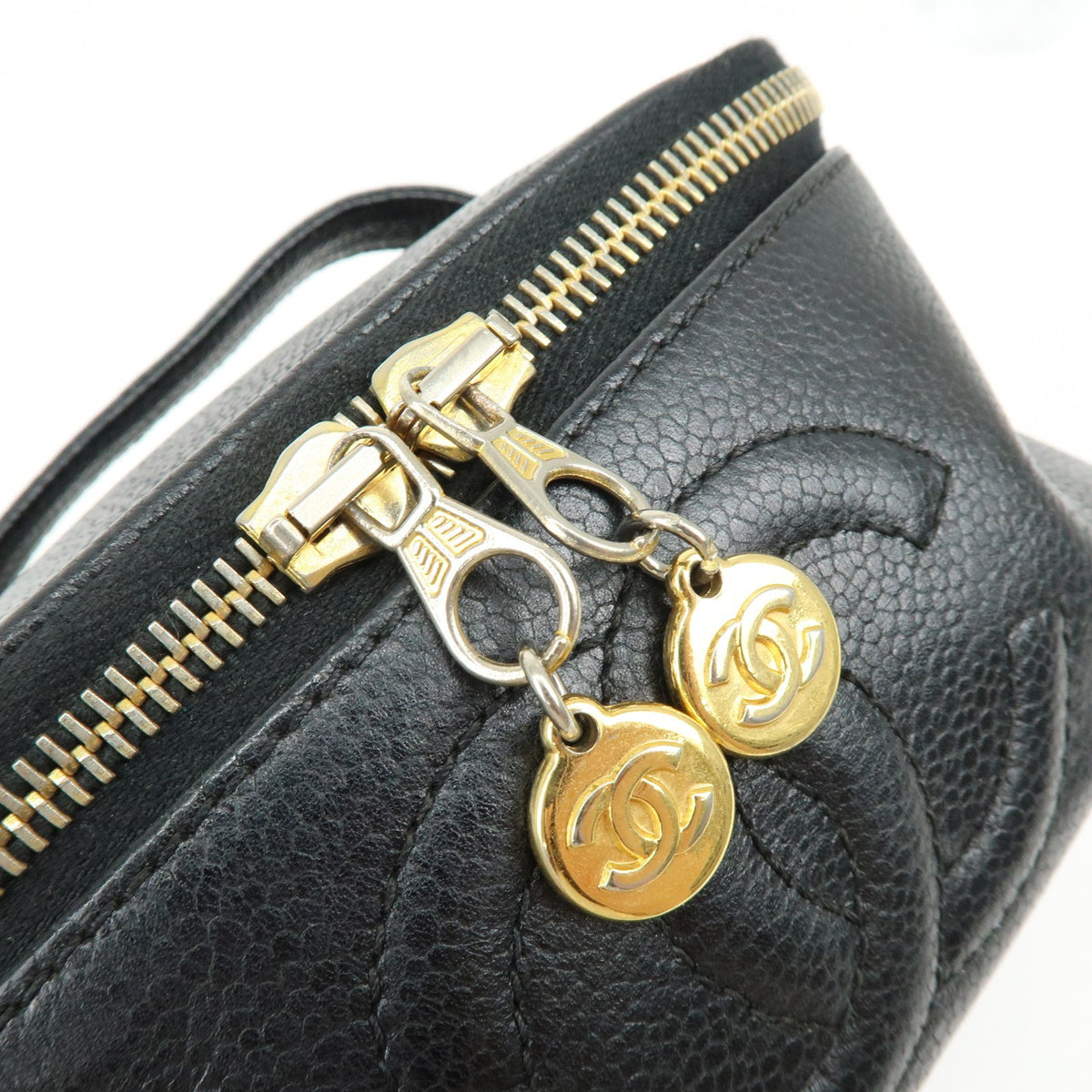 Chanel Vintage Timeless Cosmetic Case Caviar Black Leather Clutche & Pouche Bag (Pre-Owned)