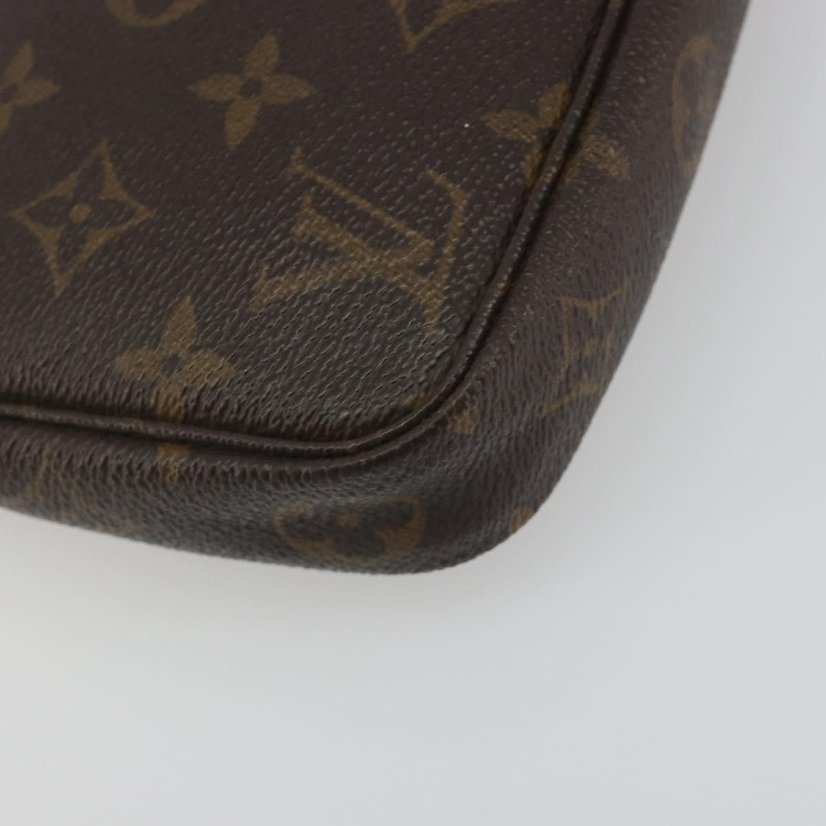 Louis Vuitton Pochette Accessoires Monogram Brown Canvas Clutche & Pouche Bag (Pre-Owned)