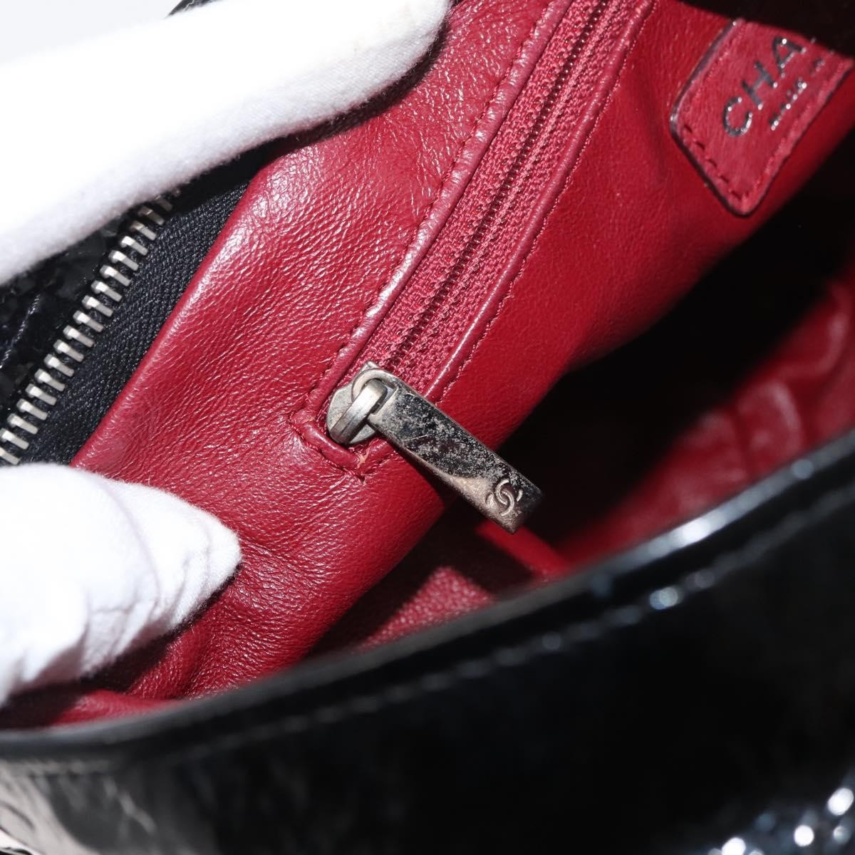Chanel Bon Bon Pyramid Wristlet Patent Black Patent_Leather Shoulder Bag Bag (Pre-Owned)